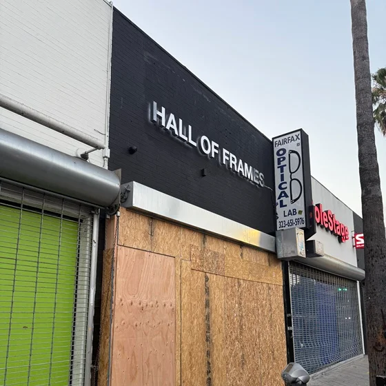 Commercial board-up services in Los Angeles